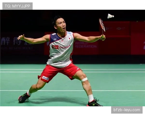 莫滕·弗罗斯特步法灵活助力羽毛球技术革新