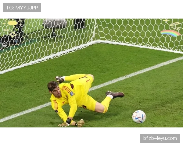 库尔图瓦欧冠赛季表现稳健，铸就夺冠传奇守护者