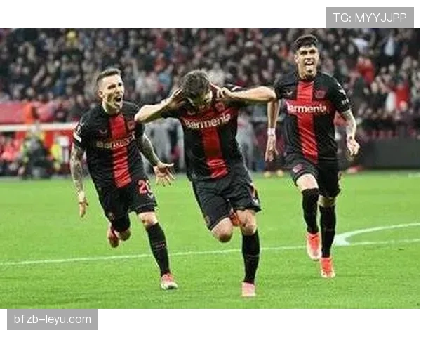 弗赖堡阵容深度分析:多线作战下的轮换实力与稳定性现