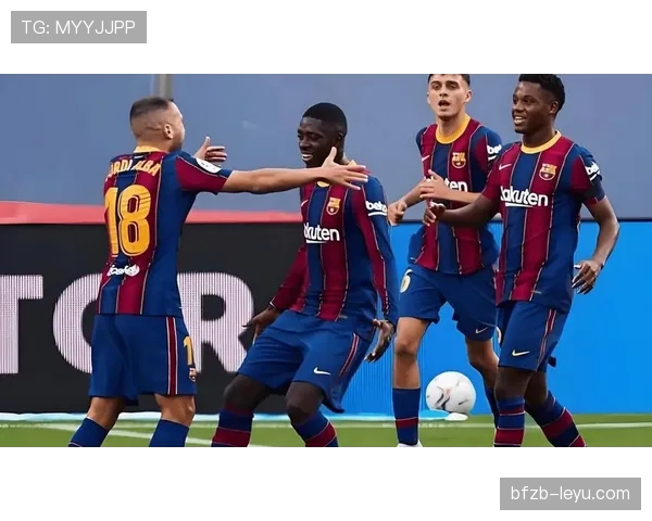 巴萨仍坚持控球,但比赛局面已逐步失控 巴萨仍坚持控球,但比赛局面已逐步失控